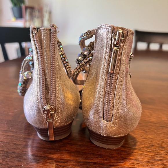 Thalia Sodi Gold wrap around ankle Rhinestone Sandals Size 6.5 - Picture 8 of 12